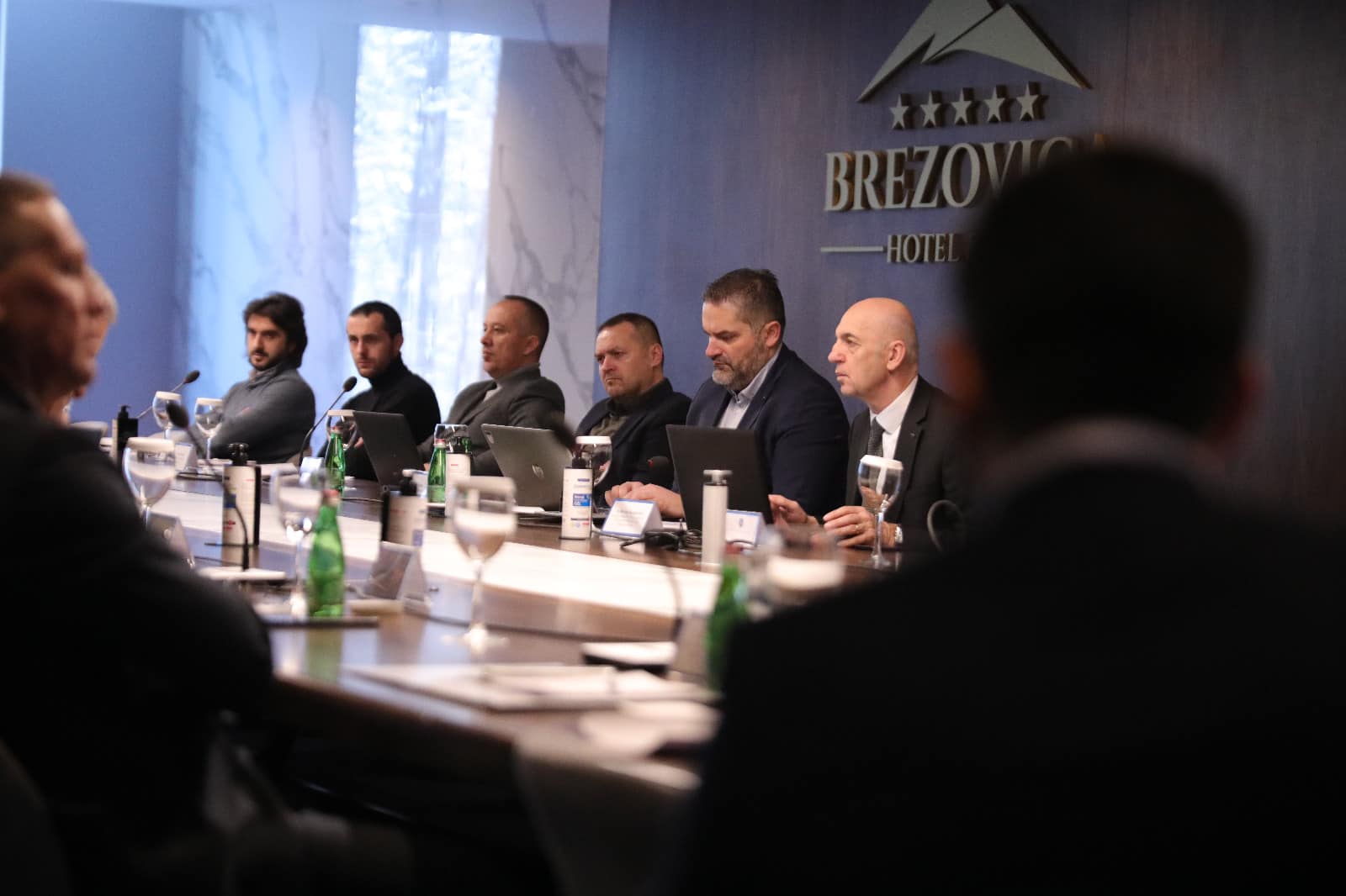 Fetahu e vlerëson lartë organizimin e “Tryezës së Sportit”